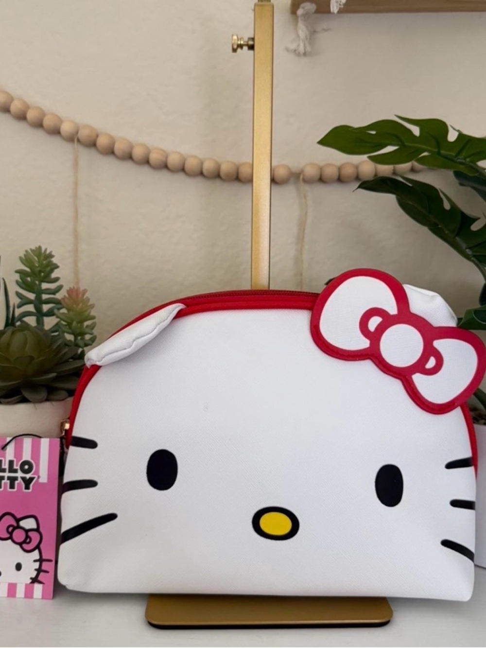 Hello Kitty White & Red Face Pouch with Bow